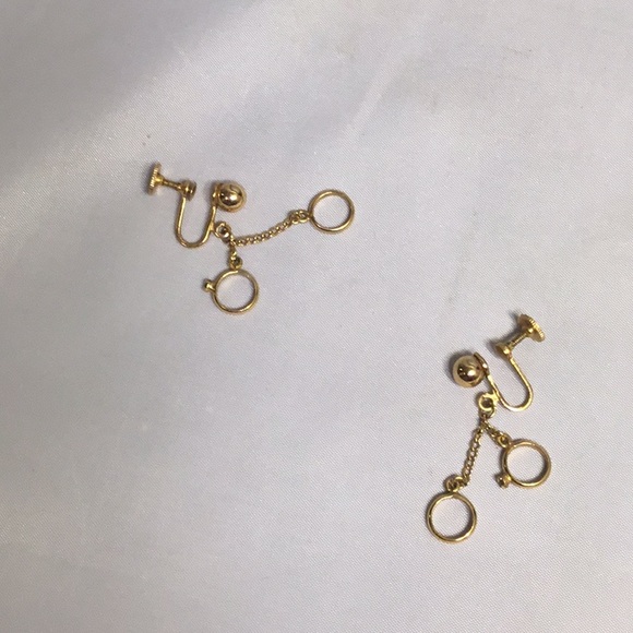 ALICE 1950'S GOLD PLATED SCREW-ON EARRINGS - Picture 1 of 3